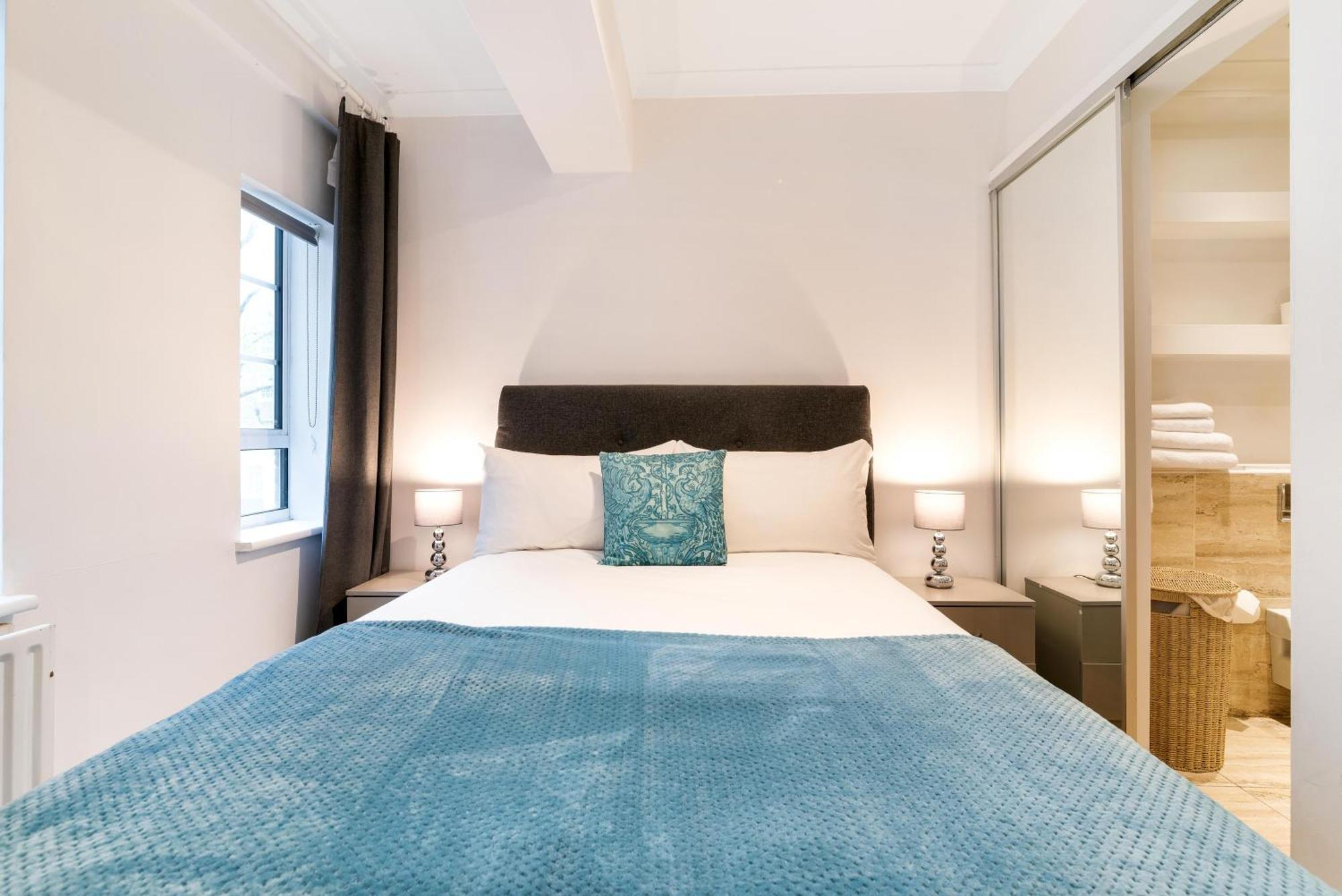 Your In The Heart Of - In Nell Gwynn House *